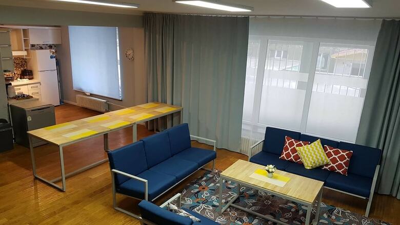 Hostal Ubrainbow