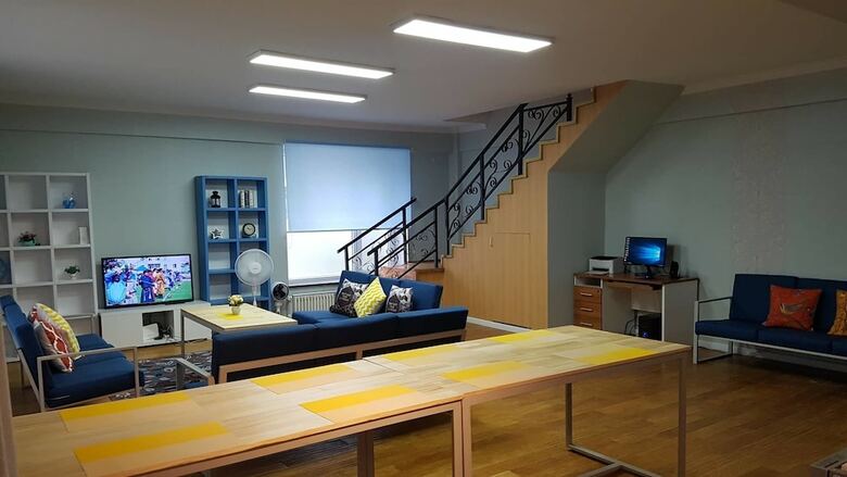 Hostal Ubrainbow