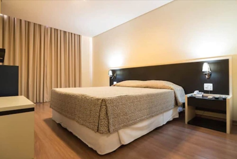 Hotel Financial