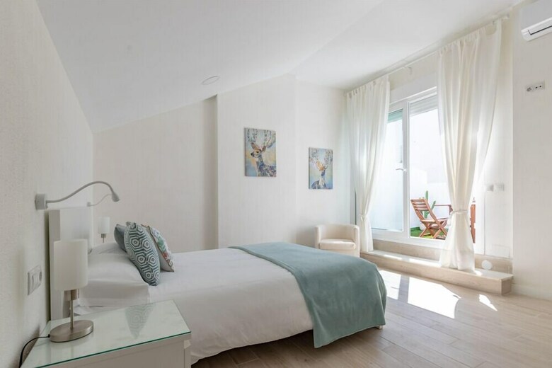 Apartamentos Living4malaga City Terrace