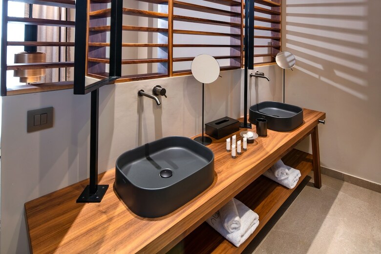 Hotel Uma Ray Suites