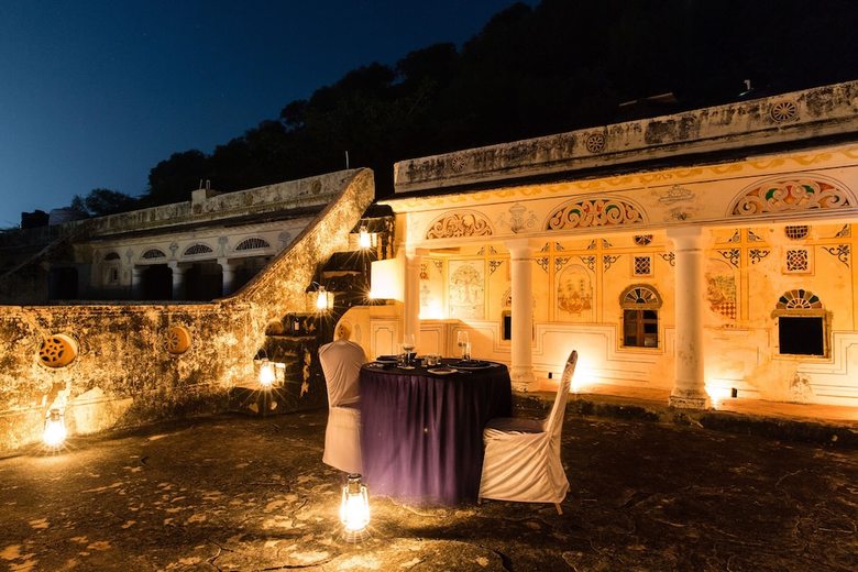 Hotel Bara Bungalow Kalwar, Jaipur - A Rosakue Collection