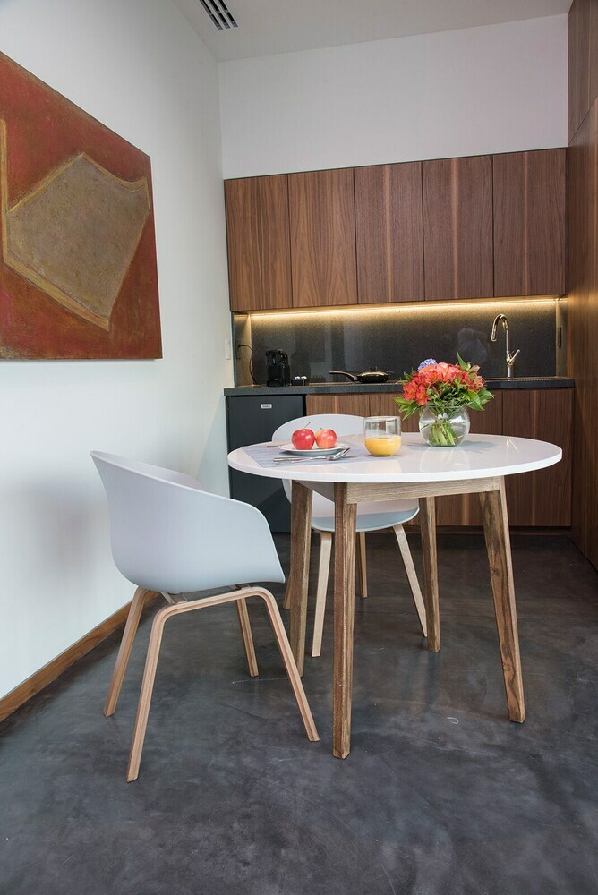 Aparthotel Suites Bq