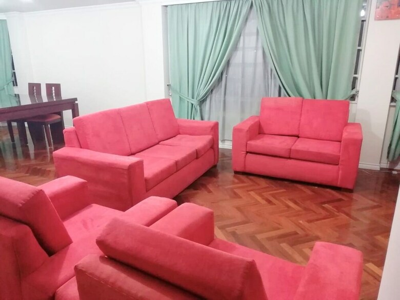 Apartamento Familiar En Zona Residencial