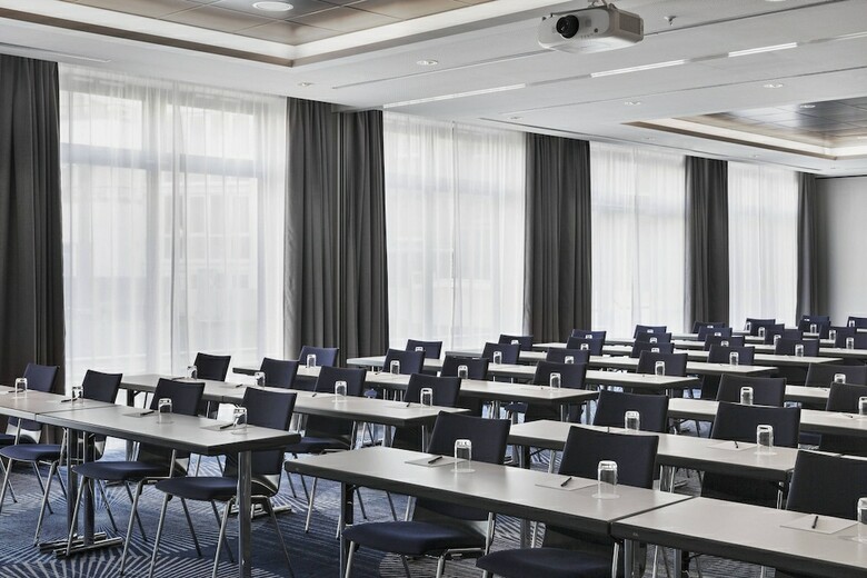 Hotel Courtyard By Marriott Hamburg City