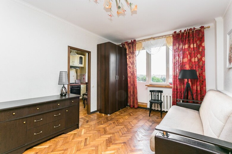 Apartment On Bolshoy Kondratievskiy 4