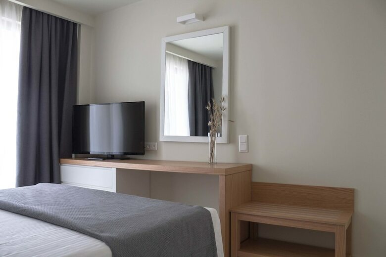 Aparthotel Kyma Suites