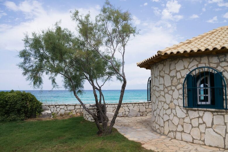 Aparthotel Kyma Suites