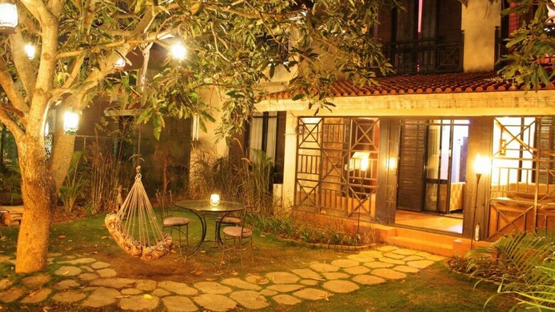 Villa Lantern By Jade