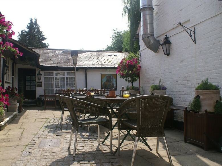 Posada The Saracens Head