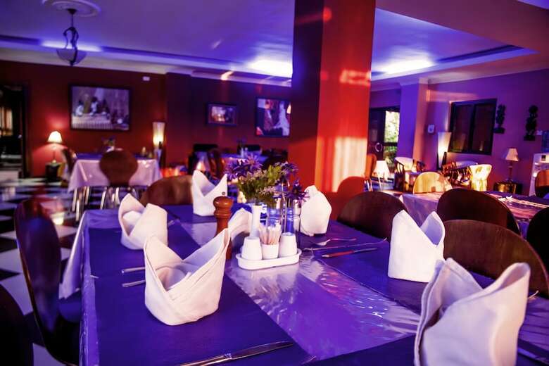 Hotel Melsim Lodge