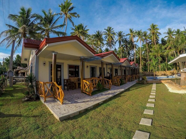 Hotel Aloha Seaside  Resort