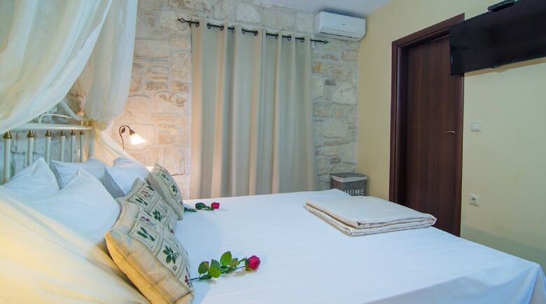 Olive Luxury Stone Villas