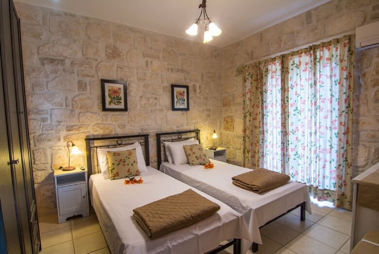 Olive Luxury Stone Villas