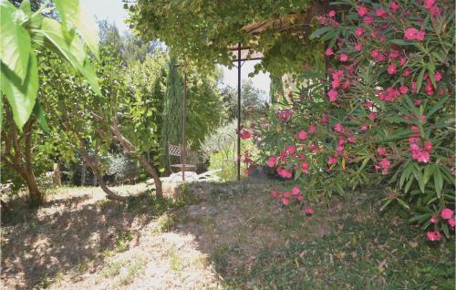 Holiday Home Notre Dame Des Palli�res
