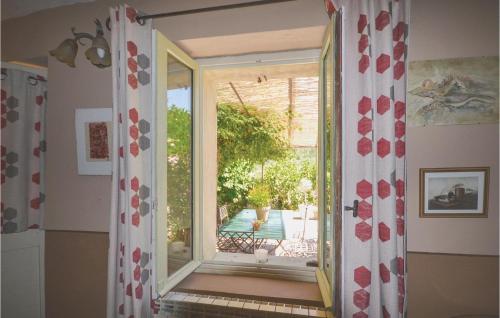 Holiday Home Notre Dame Des Palli�res