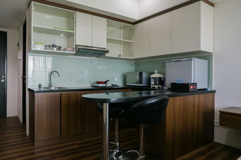 City View Studio Apartment At Tamansari La Grande
