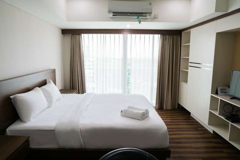 City View Studio Apartment At Tamansari La Grande