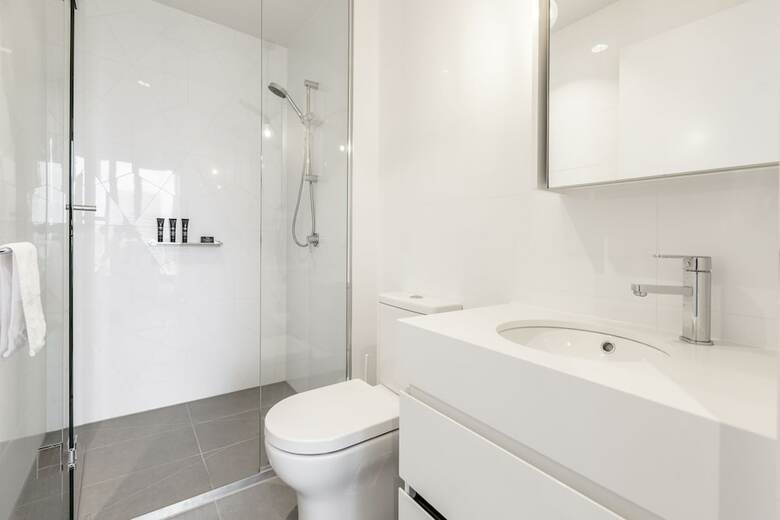 Trendy Melbourne 2 Bedroom Apartment By Bnb Pro