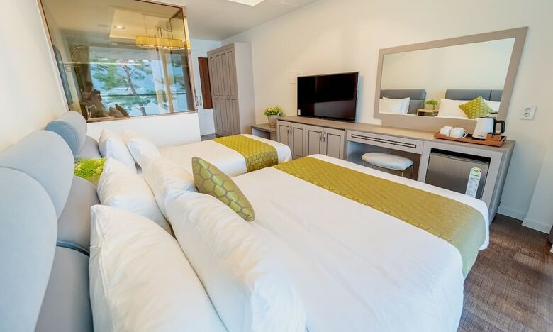 Hotel Goseong Hansan Marina Resort