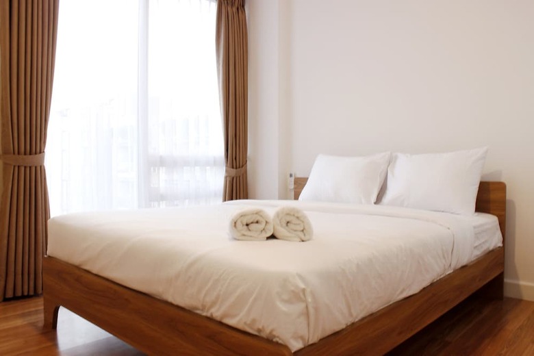 Homey 4br Apartment At Landmark Residence