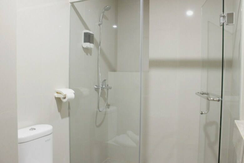 Homey 4br Apartment At Landmark Residence