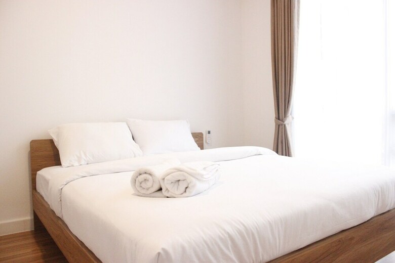 Homey 4br Apartment At Landmark Residence