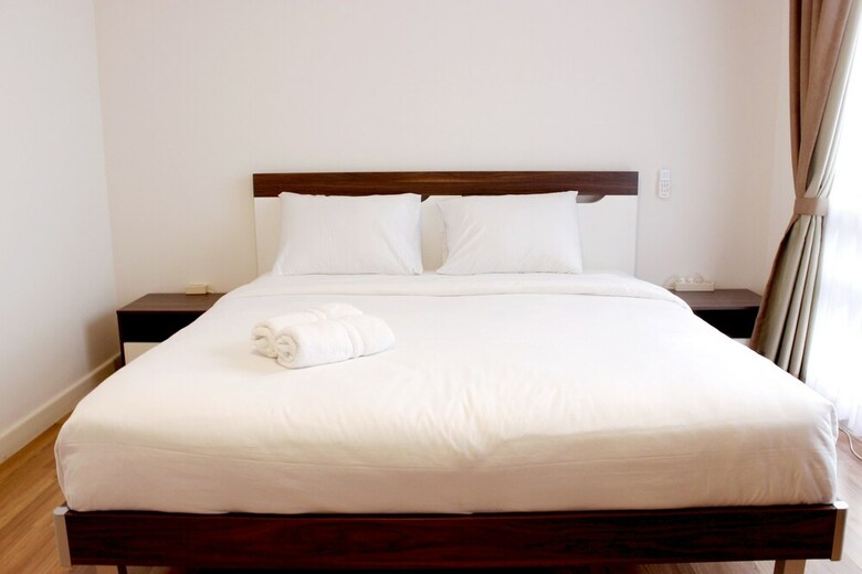 Homey 4br Apartment At Landmark Residence