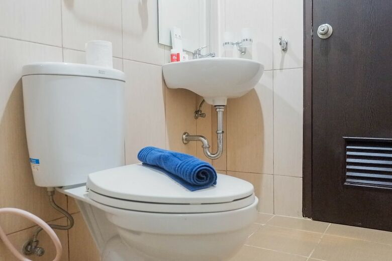Homey 2br Apartment At Tamansari Papilio