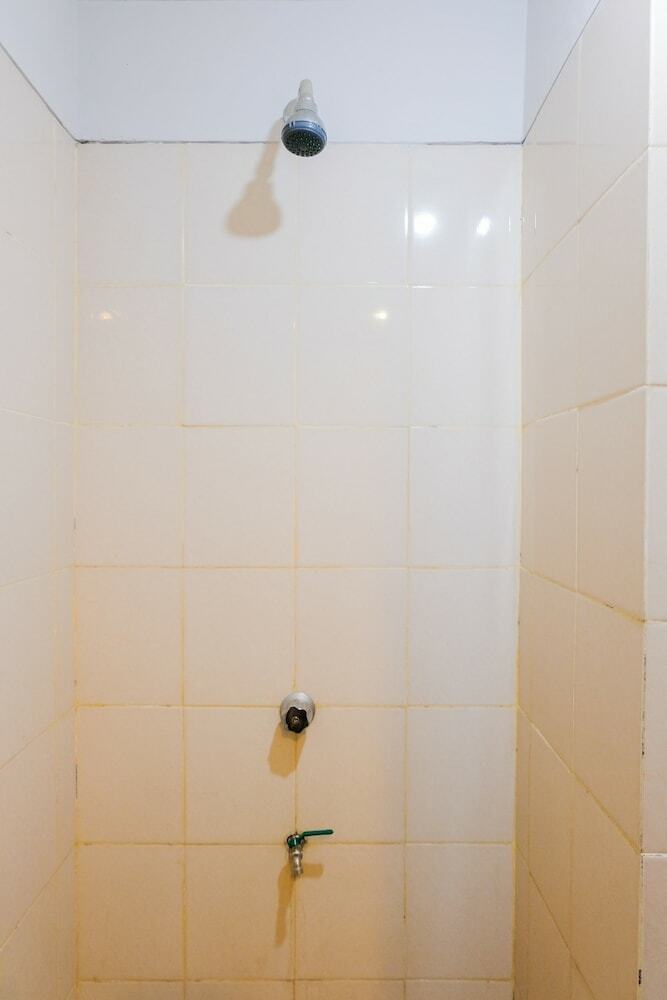 Homey Studio Room At Serpong Greenview Apartment