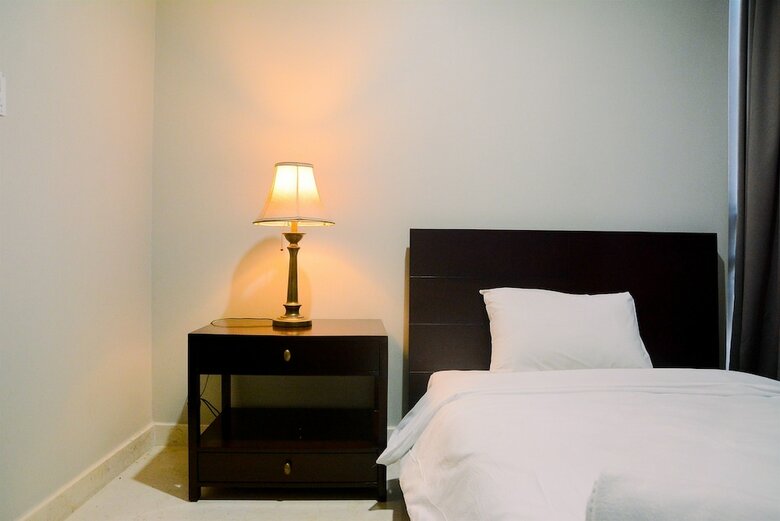 Luxurious 2br Ciputra Wold 2 Apartment