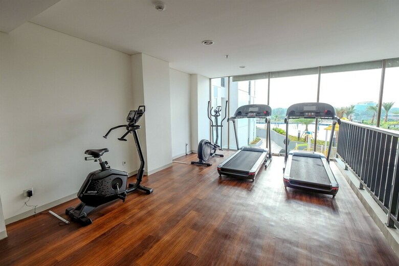 Minimalist Studio Akasa Pure Living Apartement