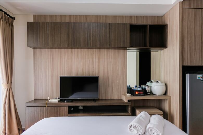 Minimalist Studio Saveria Apartment