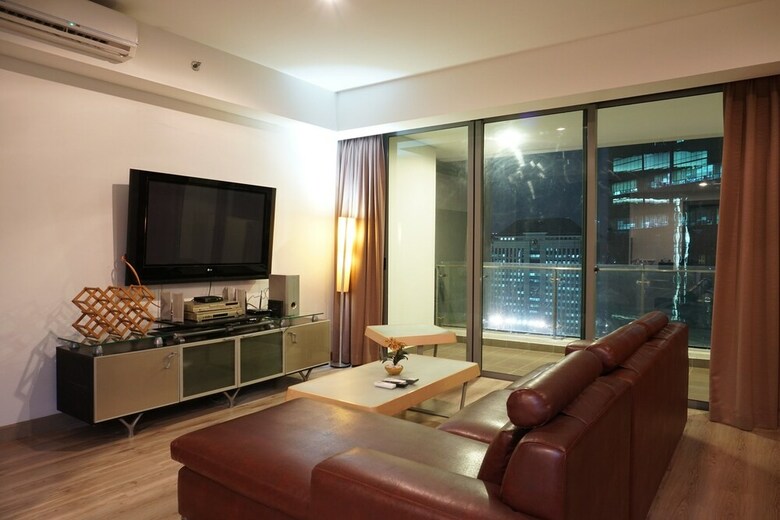 Modern 3br Apartment At St. Moritz Residence