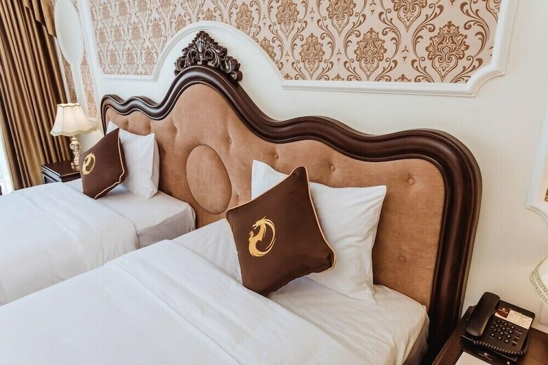Dragon Legend Hotel