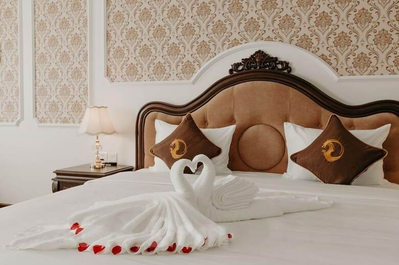 Dragon Legend Hotel