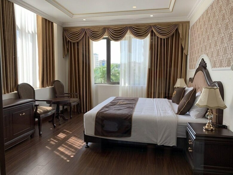 Dragon Legend Hotel