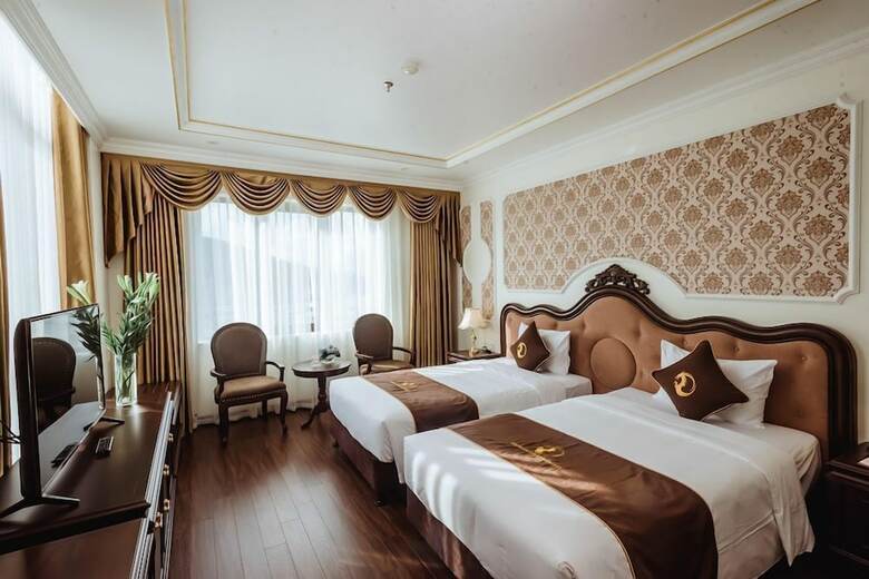 Dragon Legend Hotel