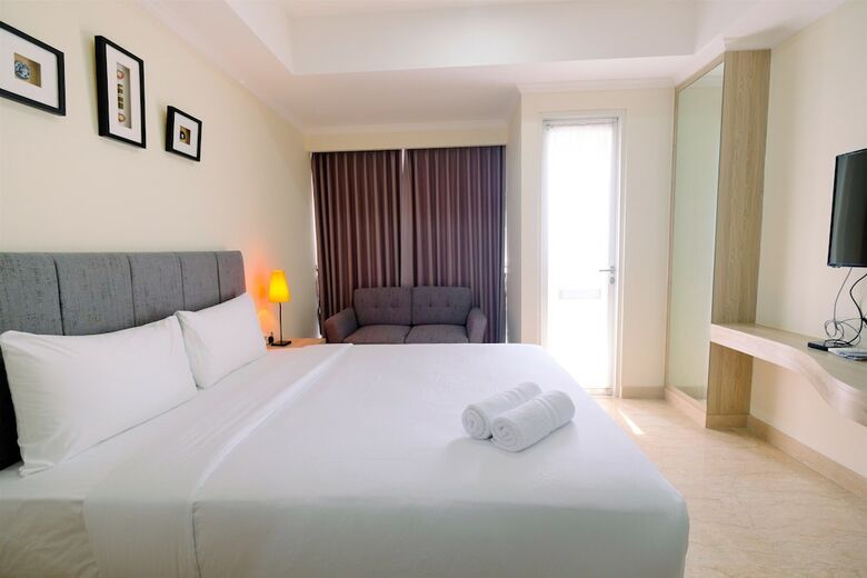 Simply Studio Menteng Park Apartment