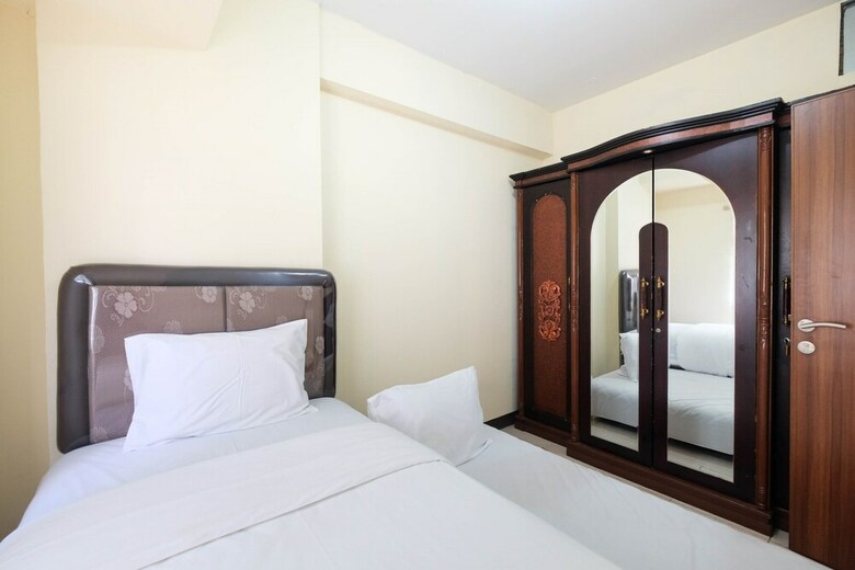 Spacious 2br Pluit Seaview Apartment