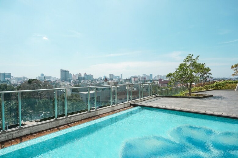Tranquil 2br At Menteng Park Apartment