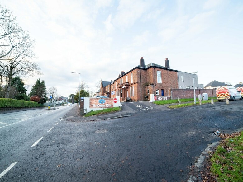 Douglas Hotel