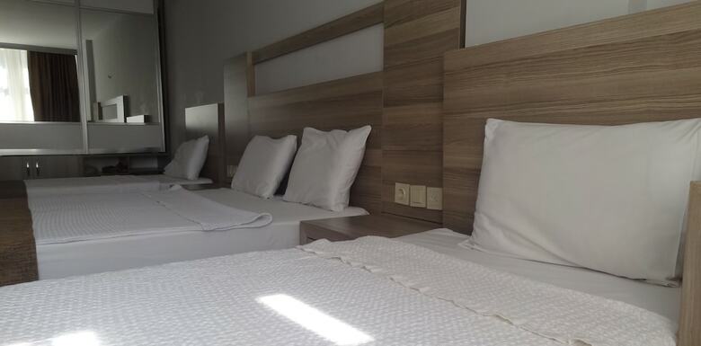Renq Hotel