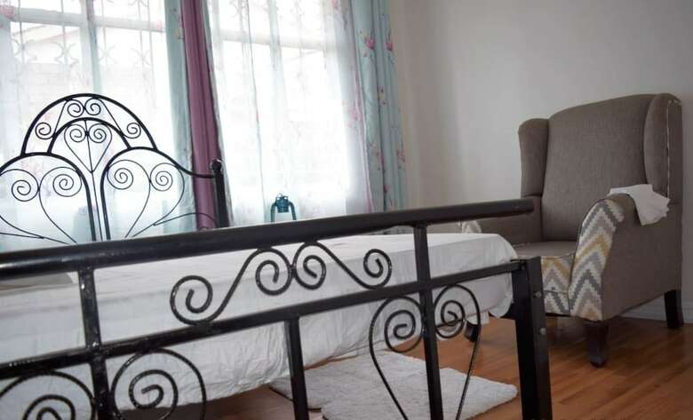 Hotel Serene Home