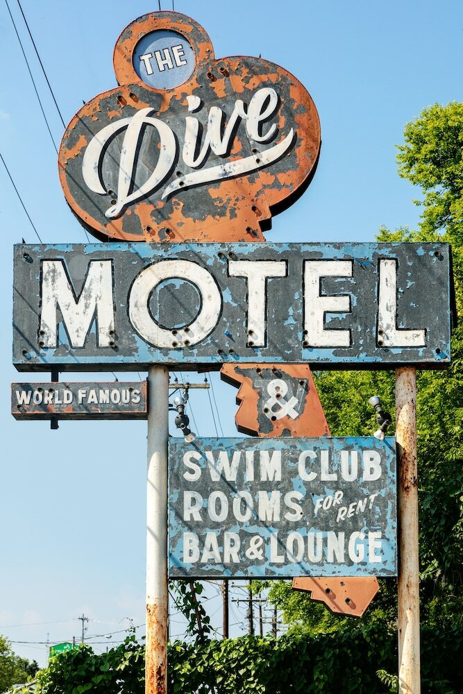 Hotel The Dive Motel & Swim Club