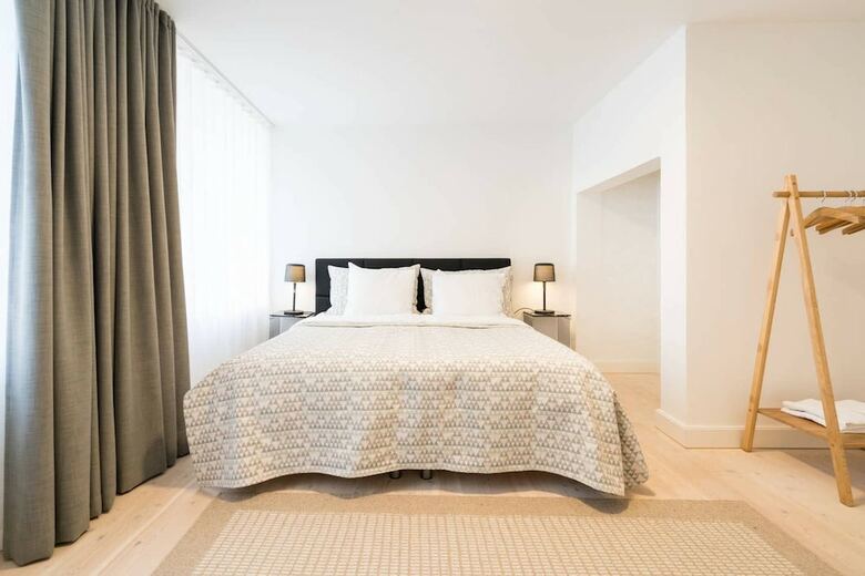 Apartamentos Dinesen Collection Luxury Condos By Kings Square