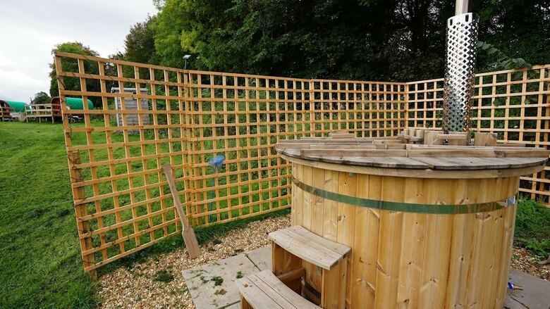 Beehive @ Westcote Glamping- Campsite