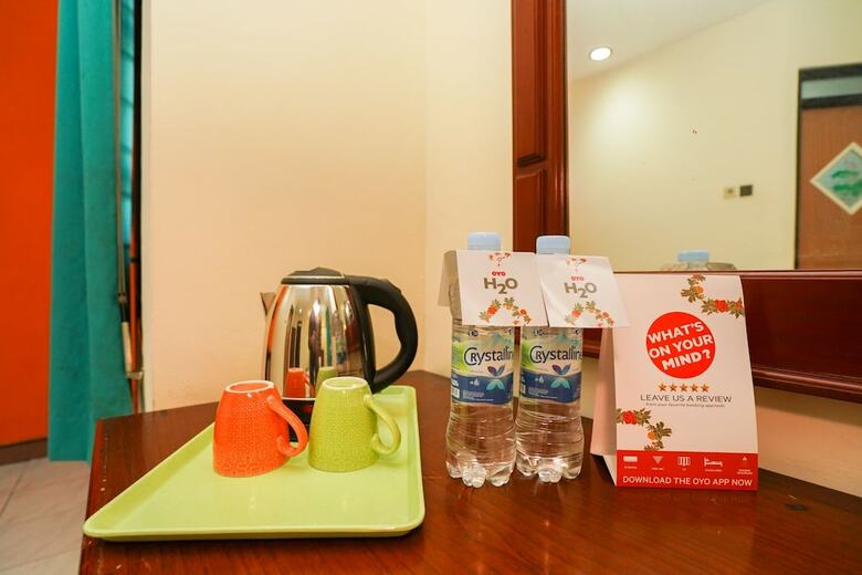 Hostal Oyo 1225 Hotel Dibino