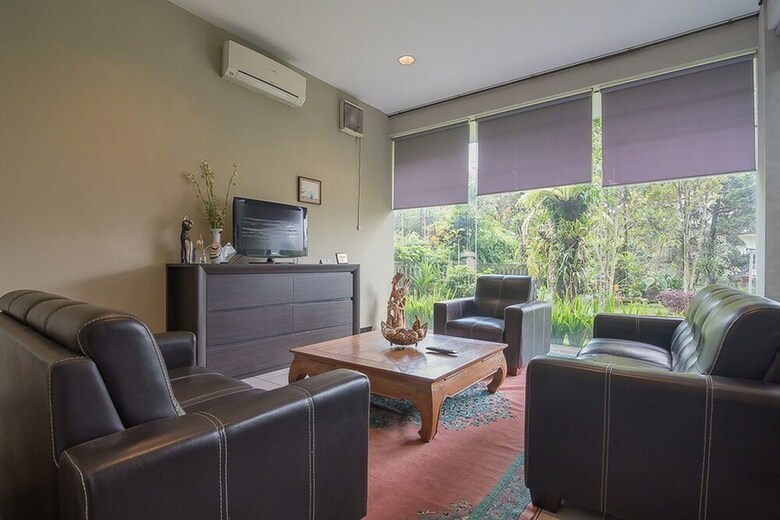 Hotel Reddoorz Near Upi Setiabudi 2