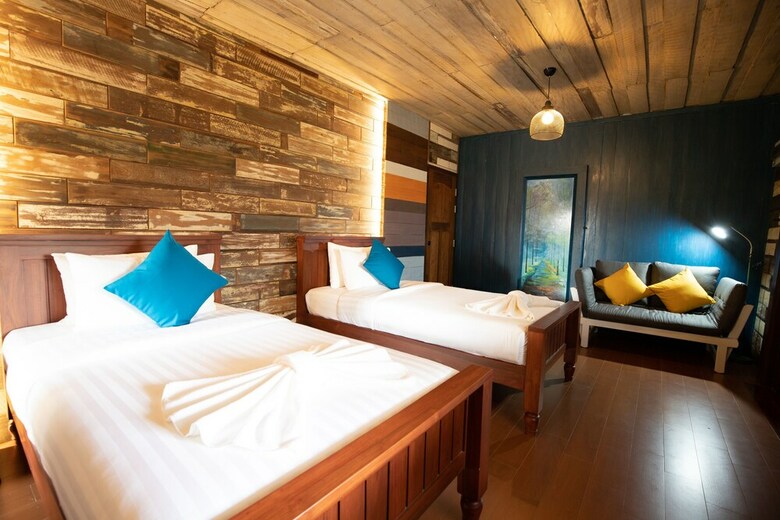 Hotel St Resort